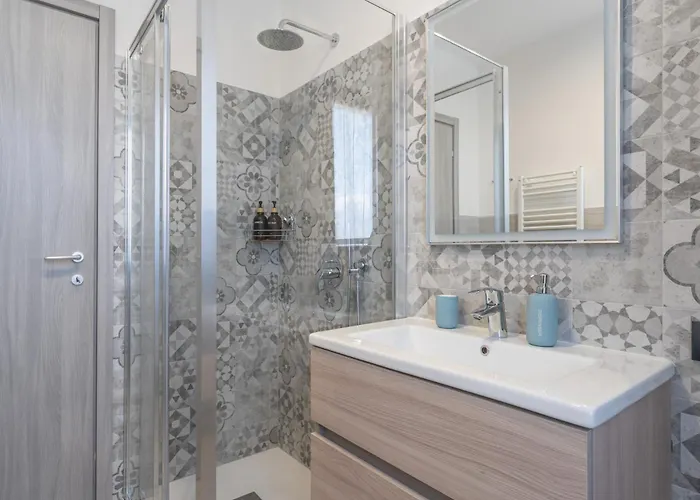 Nola House 450 Mt From The *